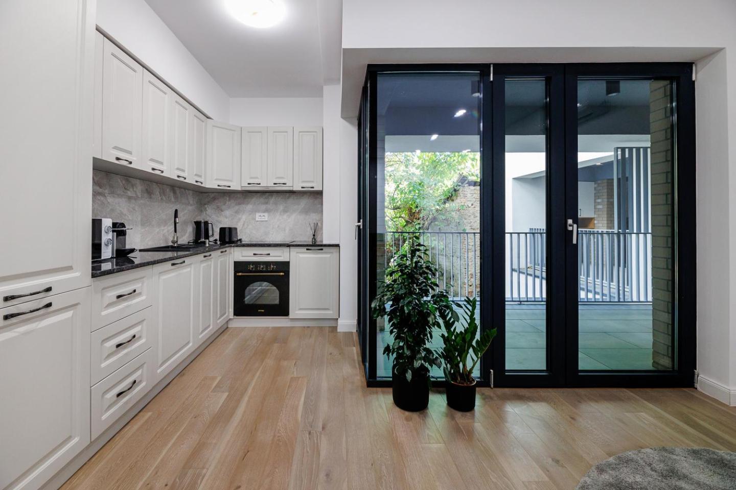 The Corner Luxe Apartment Bukarest Kültér fotó